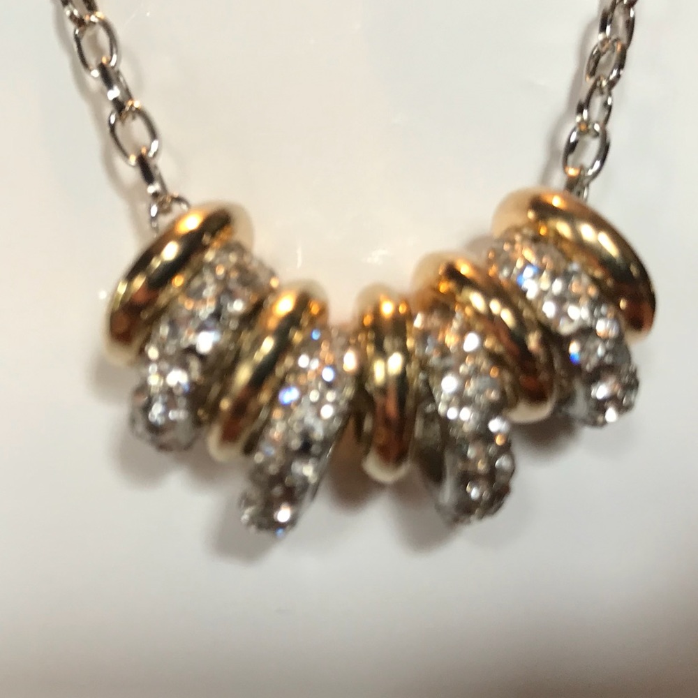 Adjustable bracelet